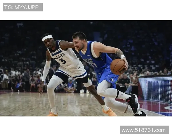 新疆足球明星凌空射门技惊四座展现绝佳球技与风采